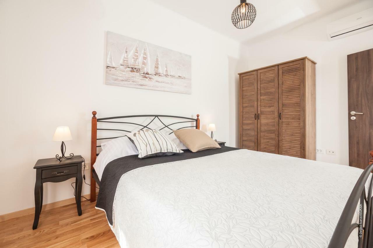 Sunny Place Apartment